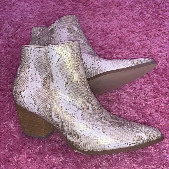 Coconuts by Matisse Snakeskin Booties - Picture 2 of 7